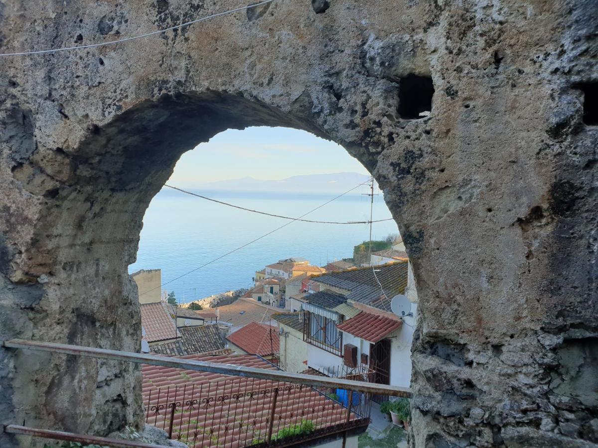 2 Bed Apartment In The Historical Center Pizzo Pizzo  Eksteriør billede
